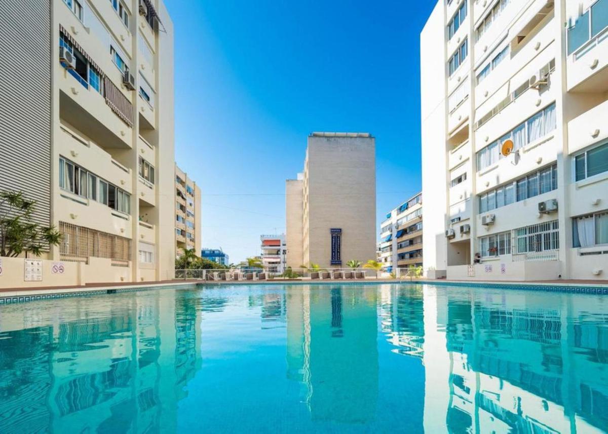 Apartamento Marbella Centro Con Piscina Exterior photo